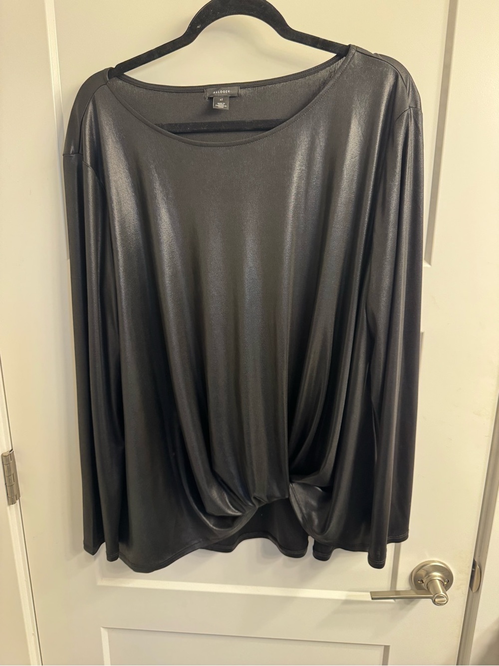 Halogen Black Shiny Long-Sleeve Twist-Front Top